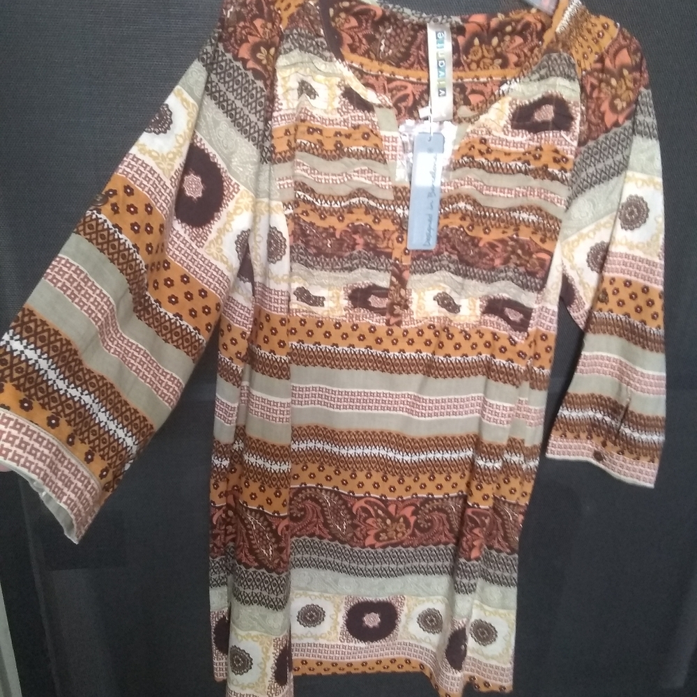 Retro hippie very cool top